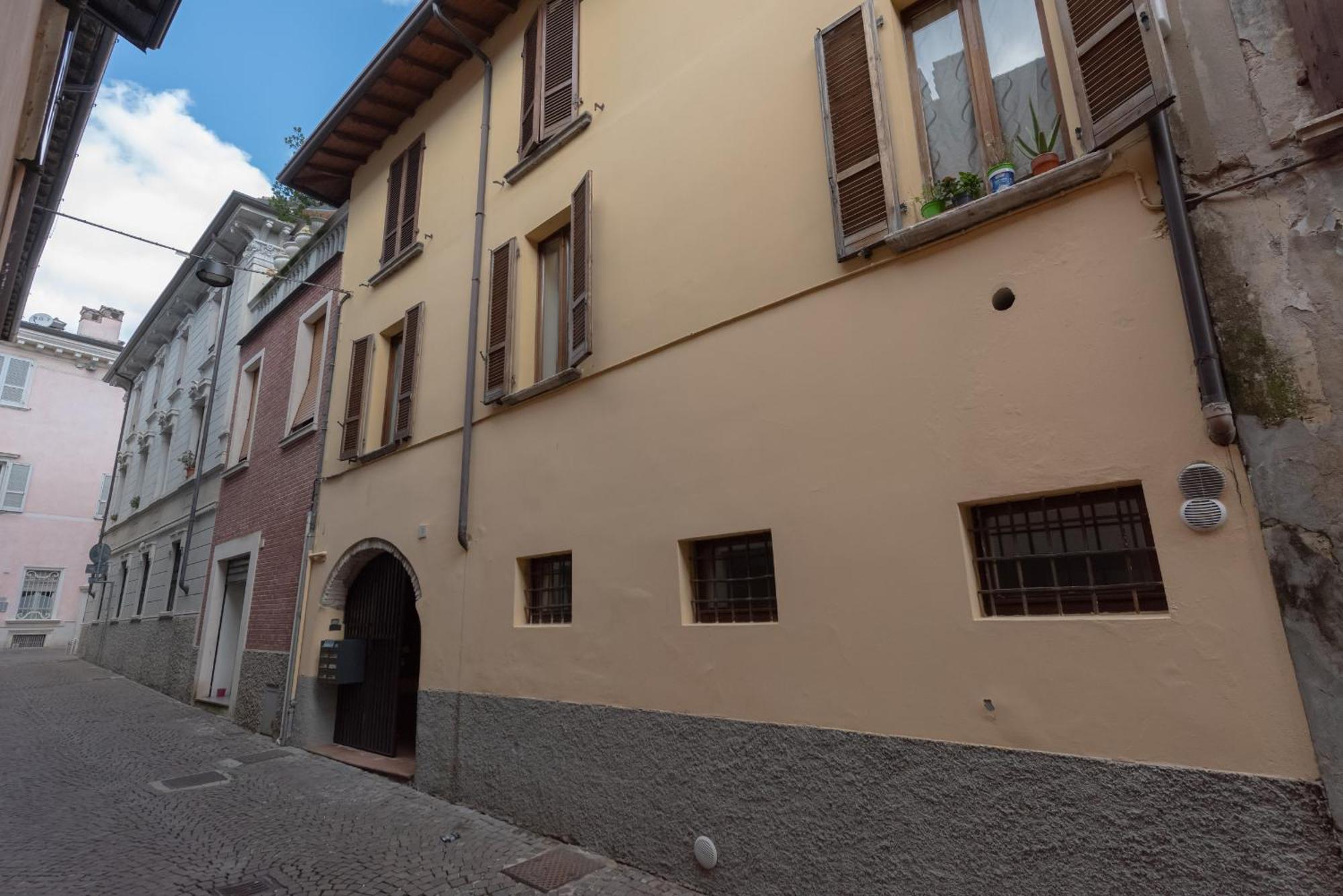 Residence Orti Apartments By Wonderful Italy Salò Exterior foto